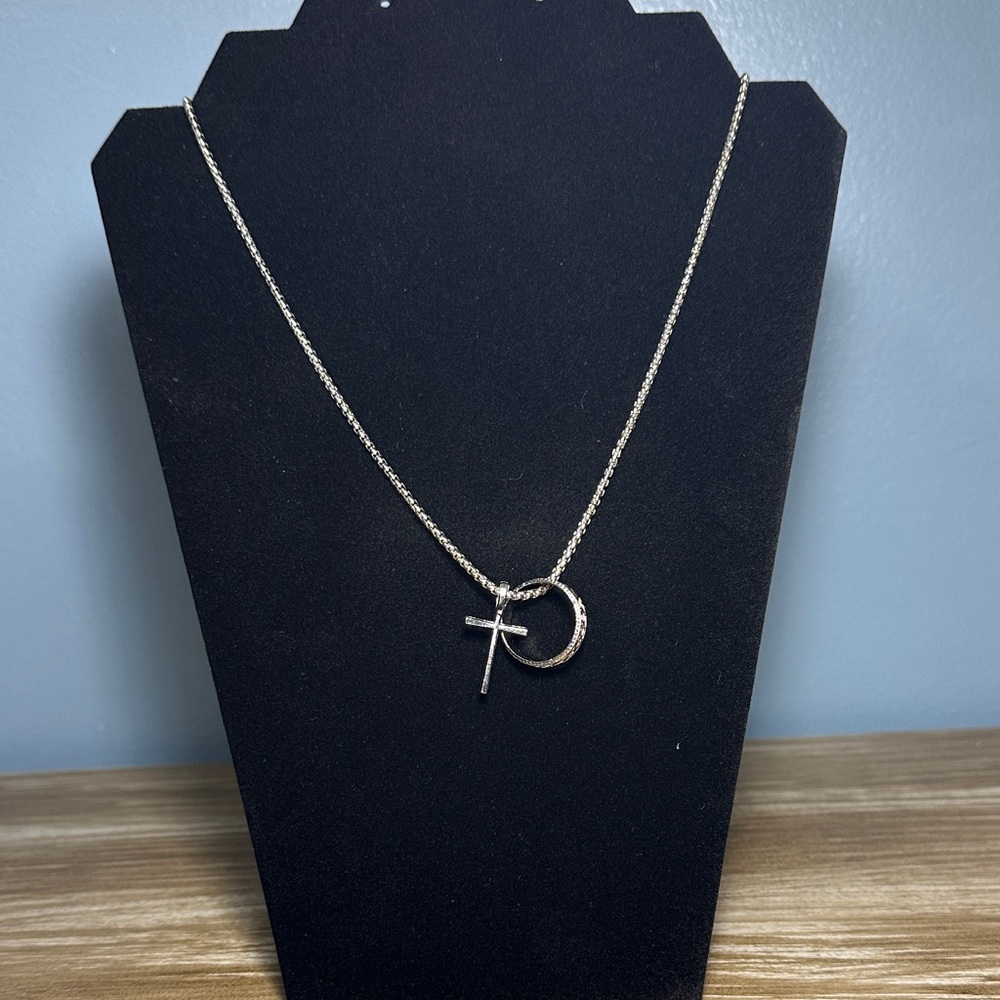 Graduation GIFT ALERT ‼️ Chic Silver Cross and Circle Pendant Necklace